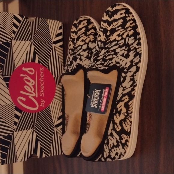 NIB Cleo by Skechers - Picture 2 of 4